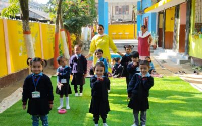 Rehearsal scenes by our toddlers!